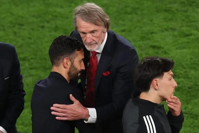 TA：拉爵须为英力士任命阿莫林的失误负责，并收拾目前的残局