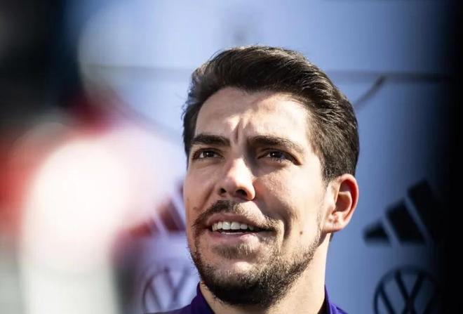 TA：奥尔特加在与几家俱乐部试探性谈判；多特租鲍勃没有进展