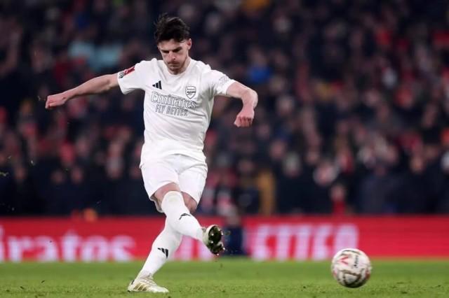 全线争胜？阿森纳将不再穿全白球衣