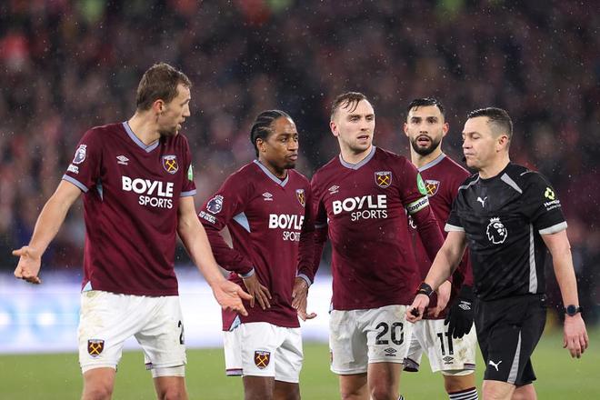 1-2！西汉姆保级生死战遭逆转+绝杀 英超10轮不胜 51岁名帅将下课