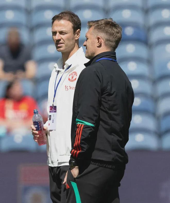 离开曼联仅30天！红魔名宿重返教练组 他将辅佐弗莱彻