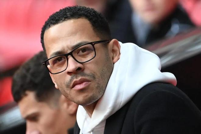 TA：罗塞尼尔曾给德拉普进行过一对一指导，帮助他恢复自信心