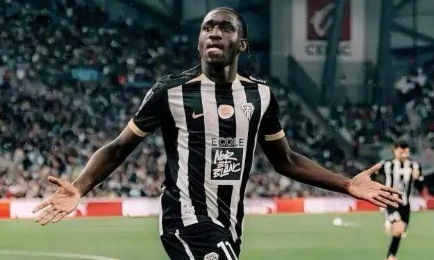 都体丨米兰关注昂热19岁前锋谢里夫