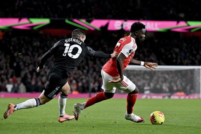 还有悬念吗？曼城缩小分差的最后机会，寄托在乱成一团的红军身上