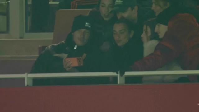 美国嘻哈天王，好莱坞女星，F1车王，这些名人都是阿森纳球迷！