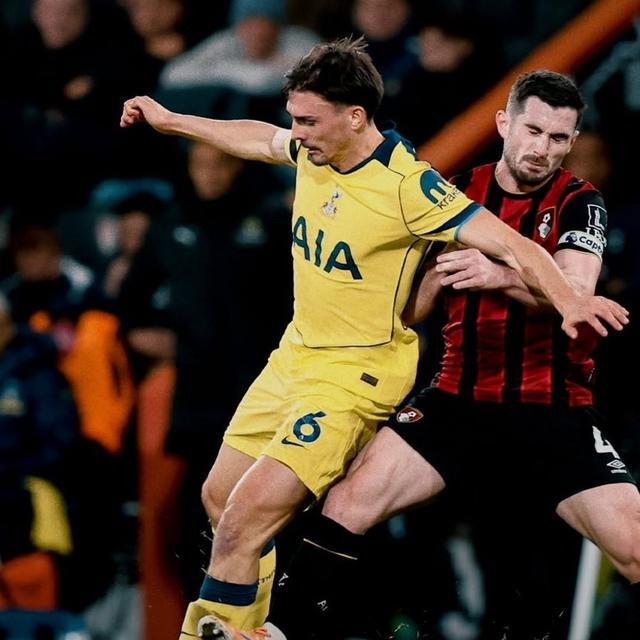 帕利尼亚：请球迷继续支持我们，我们是场上唯一想赢的球队