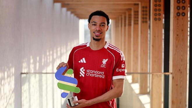 6场5球1助，埃基蒂克当选利物浦12月最佳球员