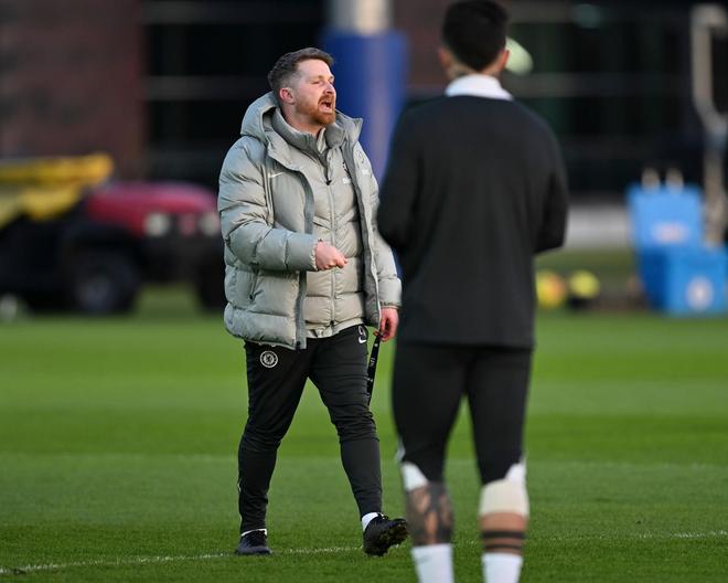 麦克法兰：迪萨西在U21很职业，年轻球员能与他共事是好事