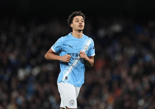 20岁，首秀，曼城主力，他是球队救火英雄