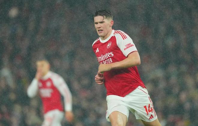 64分钟0射！枪手中锋10场1球 2亿买中锋不及哈兰德一根腿毛