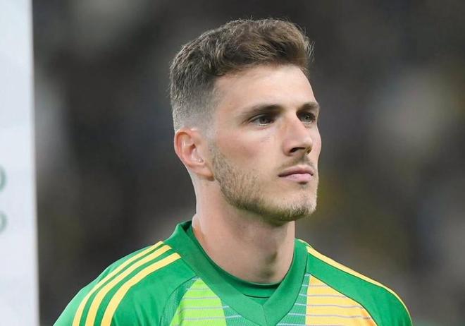 斯基拉：热那亚敲定利雅得胜利门将本托，租借加500万欧买断