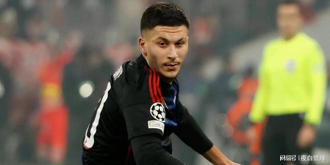 重磅报价！利物浦4300万英镑求购“欧洲顶级天才”，急补中卫缺口