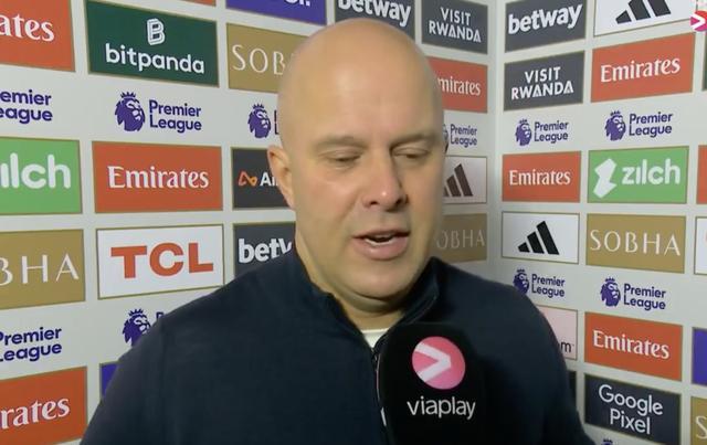 斯洛特：说我们进攻选择多有点荒谬，我们买俩中锋是有原因的