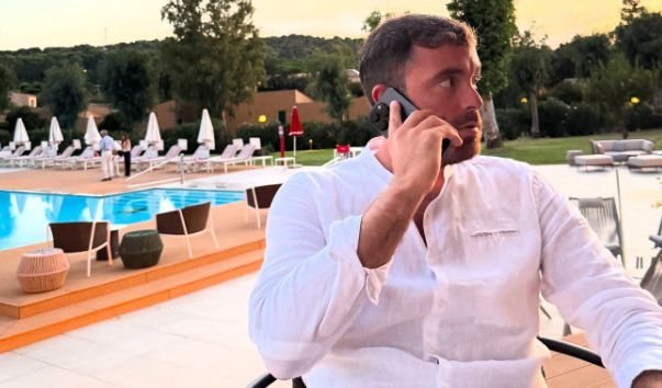 罗马诺曝曼联选帅指标：踢漂亮足球+具备英超经验