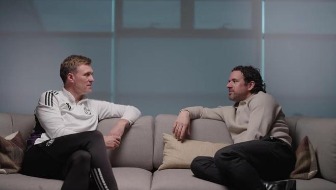 弗莱彻：回归四后卫是水到渠成的事，这是针对比赛的最优解