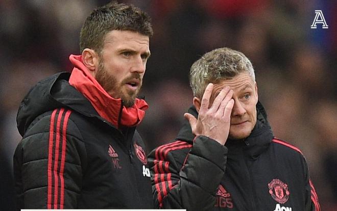 愿意让基恩去当曼联教练吗？内维尔&巴特：愿意