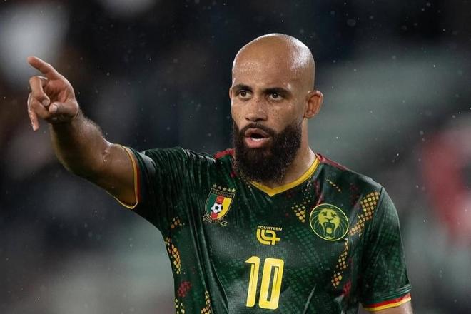 我教练呢？喀麦隆出局姆伯莫提前回归曼联，但主教练已经下课