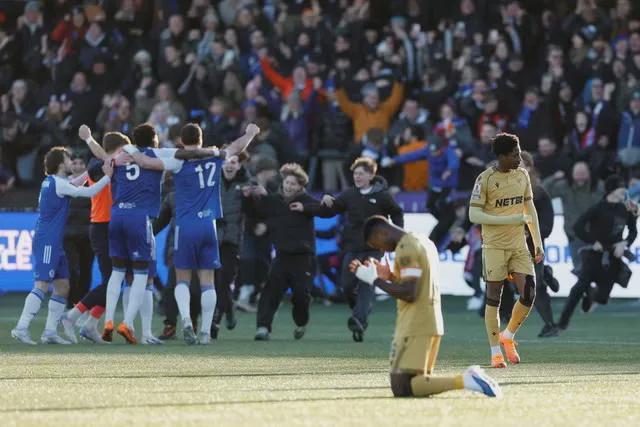 英超黑马崩盘!足总杯遭业余队淘汰 曼联绯闻新帅气炸了 英超黑马崩盘!足总杯遭业余队淘汰 曼联绯闻新帅气炸了