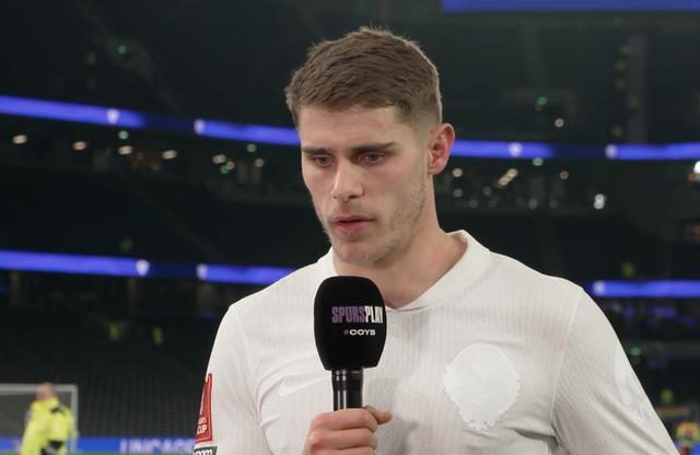 范德芬：我们的表现远远没达到应有水准，下半场明显要好很多