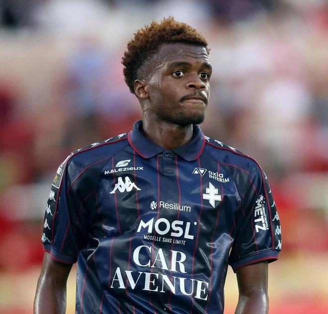 队报：西汉姆对梅斯中场杜尔感兴趣，但其700万欧报价已被拒