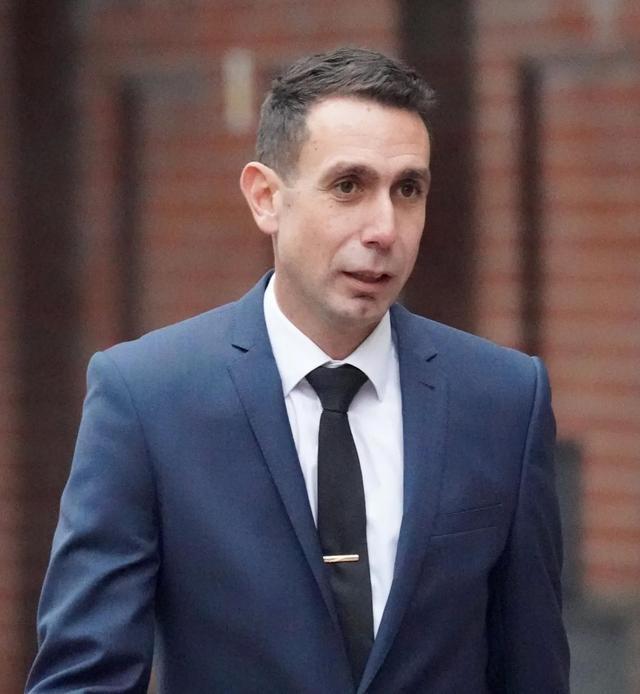 前英超裁判库特：贝托是我见过最差的球员，在英乙都进不了球