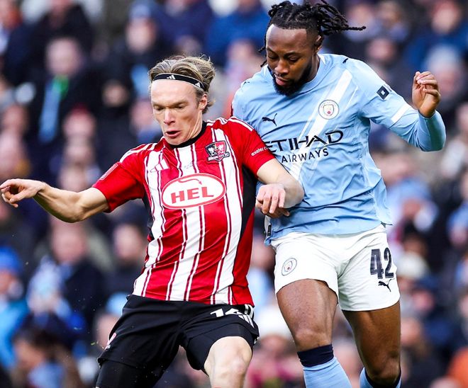 10-1完美晋级!曼城一战刷爆6大纪录 终结3连平 各项赛事12场不败 10-1完美晋级!曼城一战刷爆6大纪录 终结3连平 各项赛事12场不败