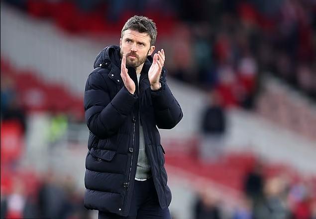 邮报：卡里克领跑曼联临时主帅竞争，俱乐部或于今日作出决定