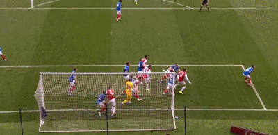 不愧是角球大队！阿森纳上半场2次角球进2球，点球1中0