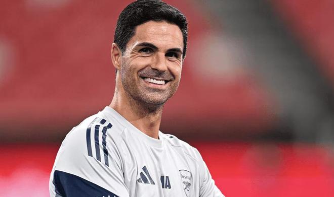 邮报：塔帅是阿森纳掌舵人，各部门向他汇报、他对引援给建议