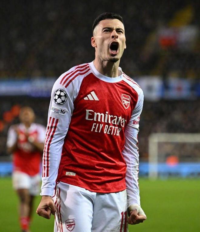 马丁内利帽子戏法，阿森纳4-1逆转英冠弱旅，9场不败宣战切尔西