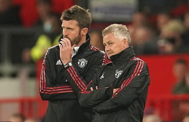 邮报：卡里克将和曼联进一步会谈，索帅目前尚未被完全排除