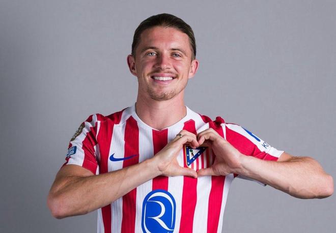 罗马诺：在本坦库尔受伤后，热刺也询问了加拉格尔的转会条件