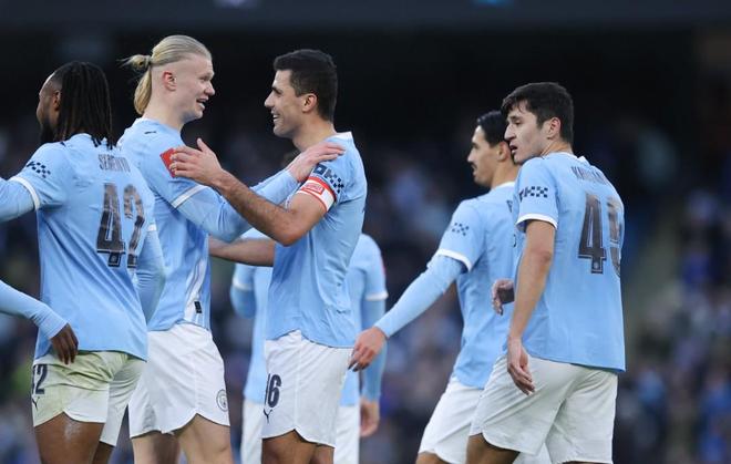 曼城足总杯对非英超球队时已连续20场取胜，且共打进82球