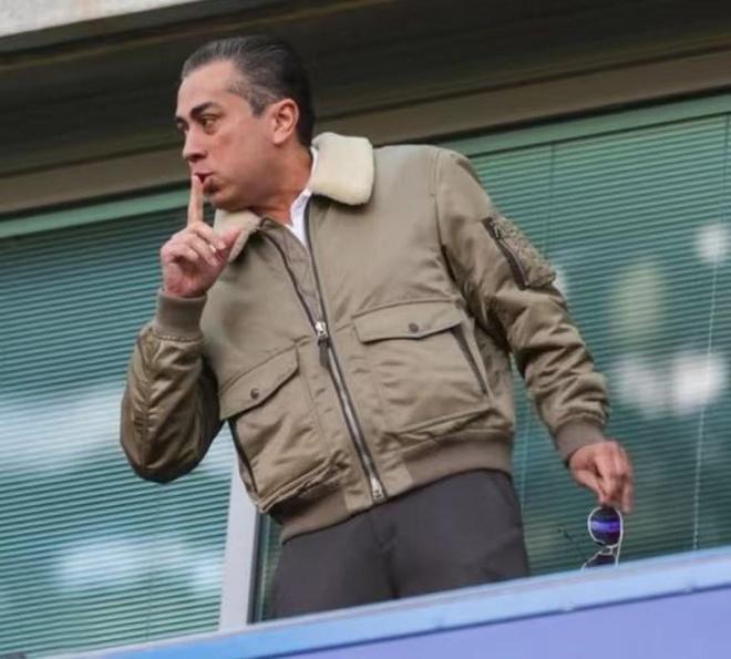 记者：切尔西球迷计划周末组织抗议活动，主要针对埃格巴利