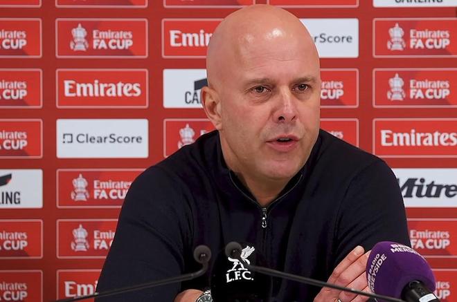 斯洛特：对方点球漏判？我们对阿森纳有两次比这更像点球