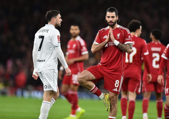 索博近三个赛季打入8粒禁区外进球，是同期队友的至少两倍