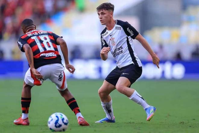 巴媒：阿森纳想要20岁中场布雷诺-比东，已联系科林蒂安