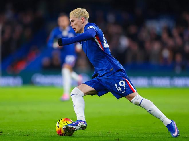 TA：切尔西倾向夏窗再进行补强，但如果机会合适冬窗也会出手