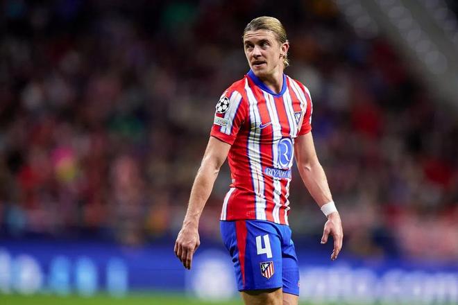 维拉跟队：维拉对签下加拉格尔持乐观态度，双方的谈判进展顺利