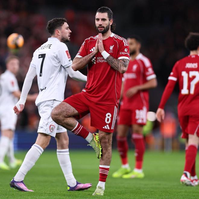 自2011年以来，索博是英超球队首位在足总杯进球的匈牙利球员