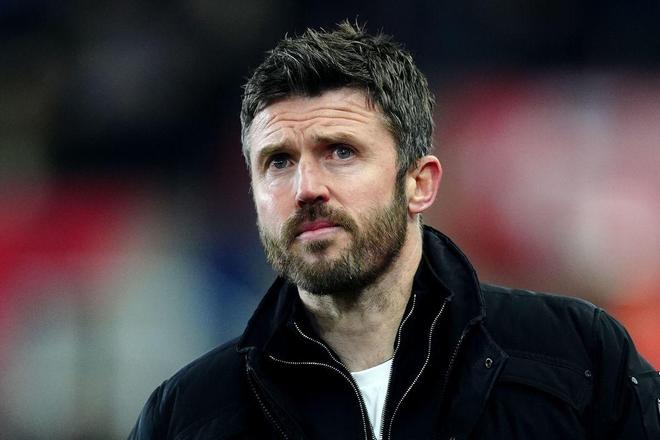 卡里克战术阵型敲定！弃用三中卫改打4-2-3-1，B费成最大受益者