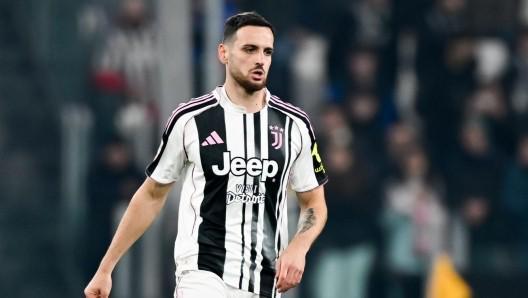 米体：尽管难以在尤文四后卫体系中获得位置，但加蒂不想离队