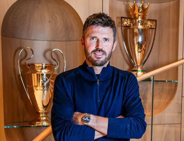 天空：卡里克早上7:51抵达卡灵顿，卡塞米罗和马奎尔最早到