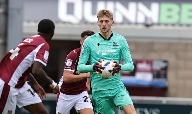 官方：切尔西从博尔顿流浪者召回外租门将沙曼-洛