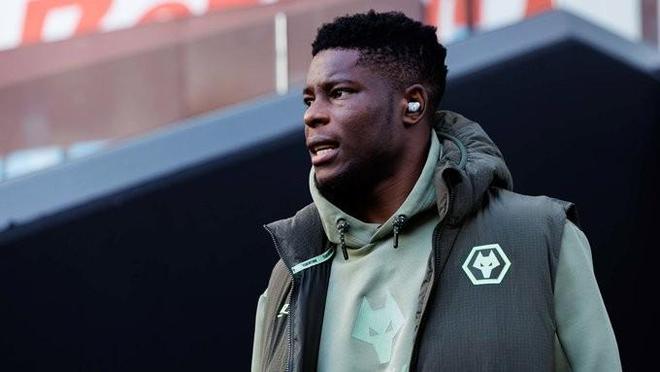 官方：狼队中场穆内西租借加盟巴黎FC