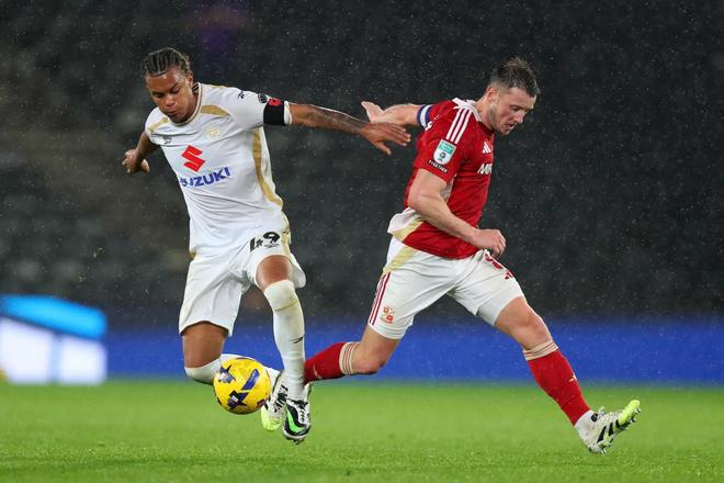 英媒：英乙斯文登派侵犯私处而遭禁赛的球员上场，或将面临取消资格处罚