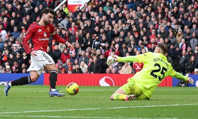 关键三分，拿下曼市德比后曼联暂时升至积分榜第四