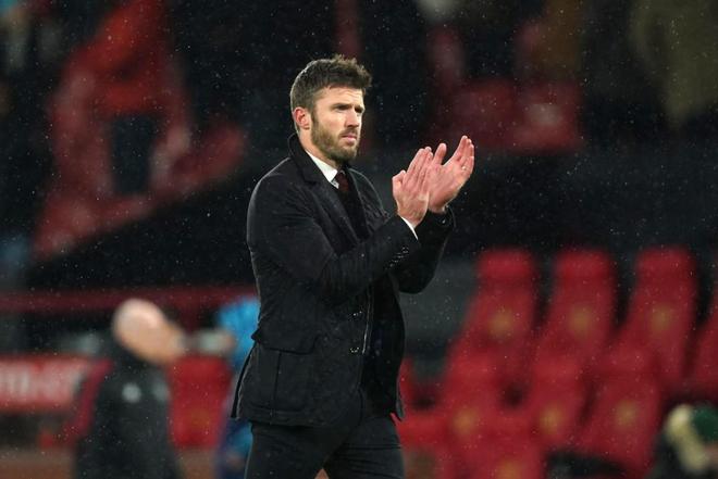 卡里克球员时代13次赢下曼市德比，曼城是其击败次数第二多的球队