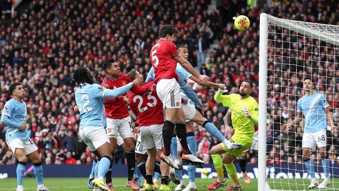 16次，曼联是本赛季英超击中门柱次数最多的球队