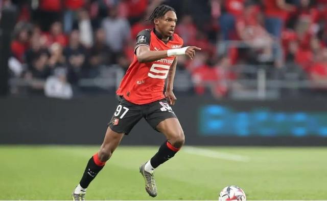 德天空：蓝军今日与雷恩商谈雅凯转会，高额报价才能打动雷恩